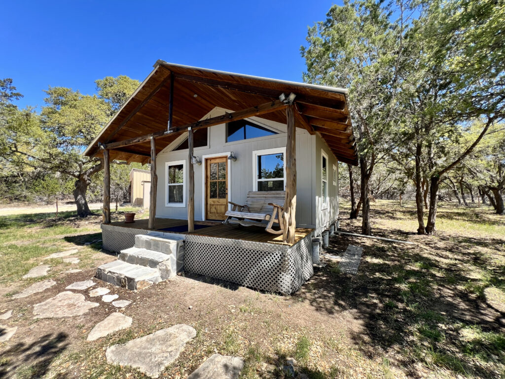 20 Acres Northridge Cabin Retreat